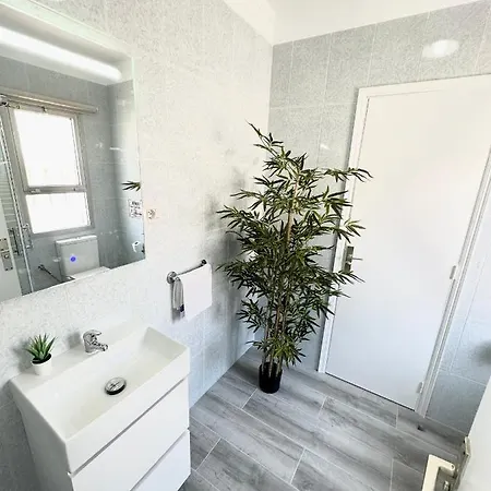 273 Con Piscina Privada