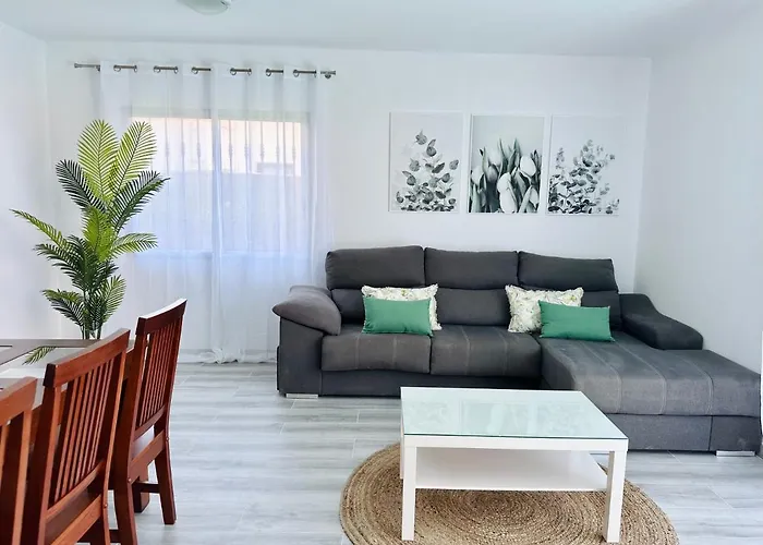 273 Con Piscina Privada Callao Salvaje