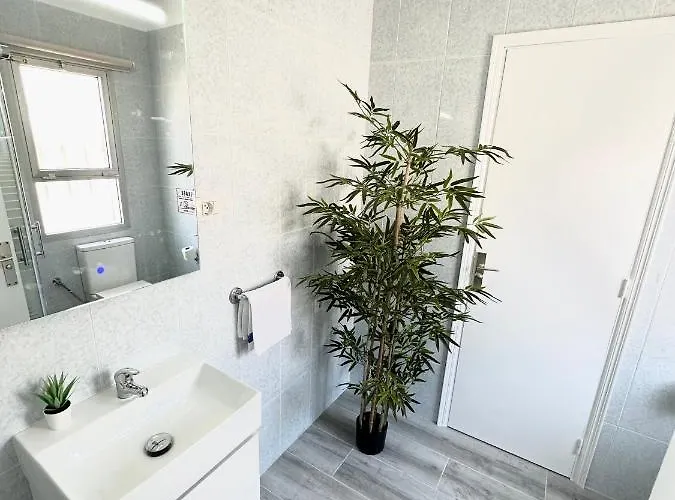 273 Con Piscina Privada