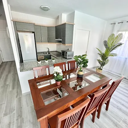 273 Con Piscina Privada * カジャオ・サルバヘ